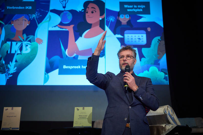 Harm van den Boogaard op het podium