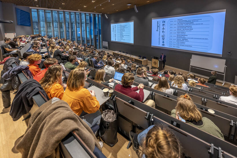 Collegezaal Universiteit Leiden