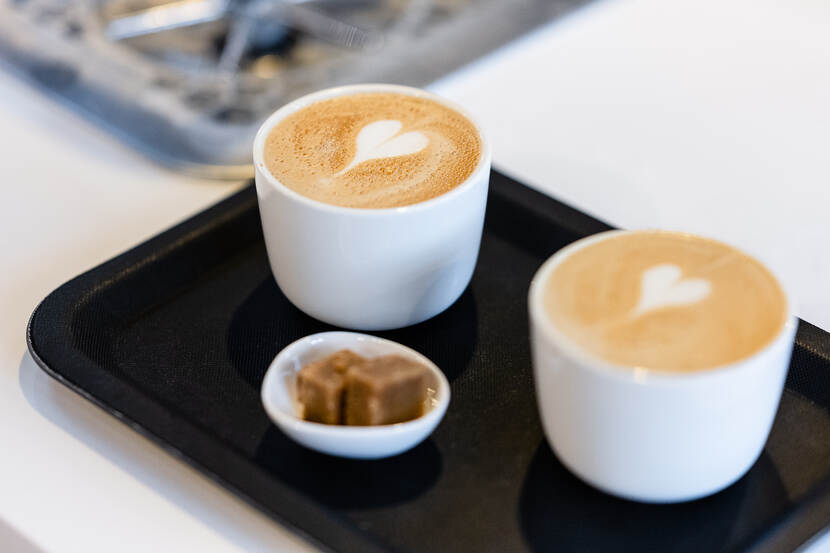 Foto van twee kopjes koffie